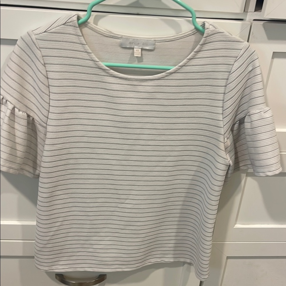 ERI + Ali Gray and White Ruffled Fitted T-Shirt
